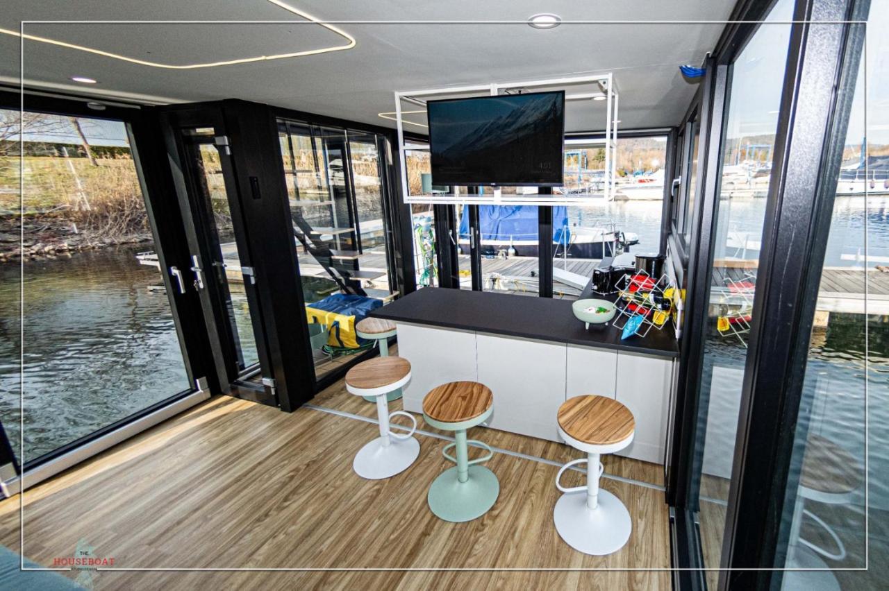 ホテル La Dolce Vita House Boat Lisanza エクステリア 写真
