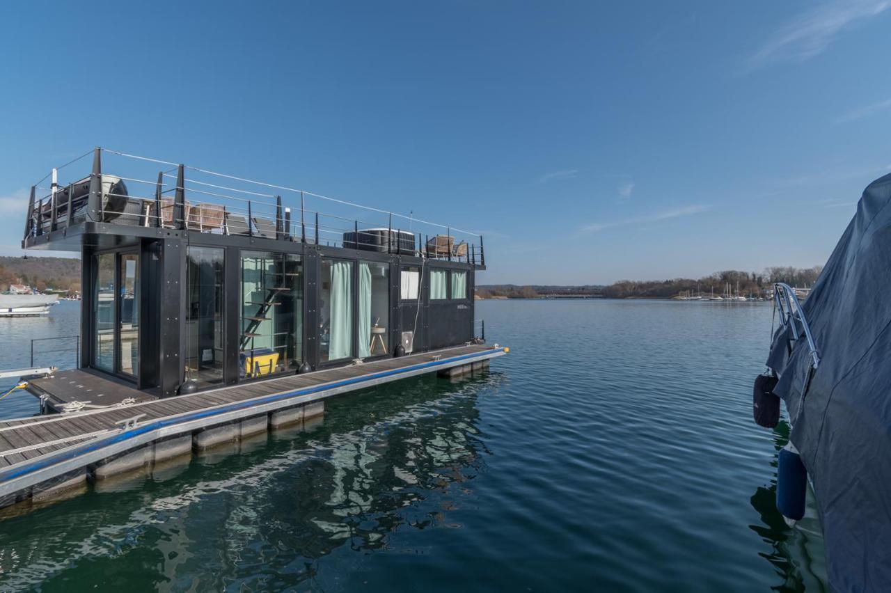 ホテル La Dolce Vita House Boat Lisanza エクステリア 写真